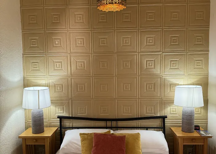 Hotel The Block Basic - Queen *