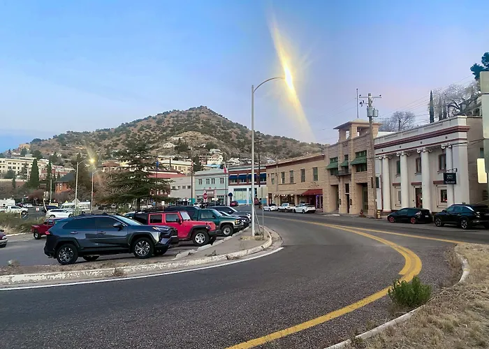 Hotel The Block Basic - Queen Bisbee