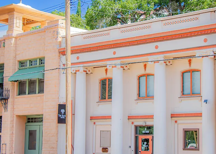 Hotel The Block Basic - Queen Bisbee