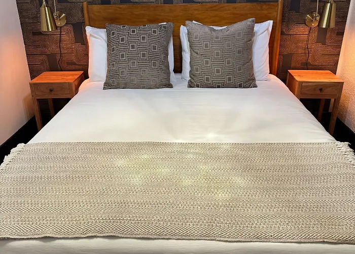 Hotel The Block Basic - Queen Bisbee